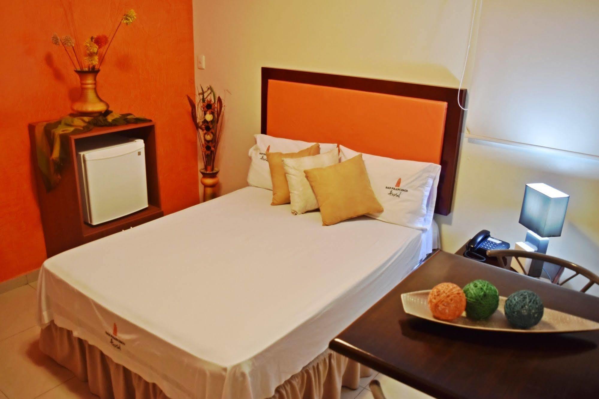 San Francisco Apart Hotel Гуаякиль Экстерьер фото