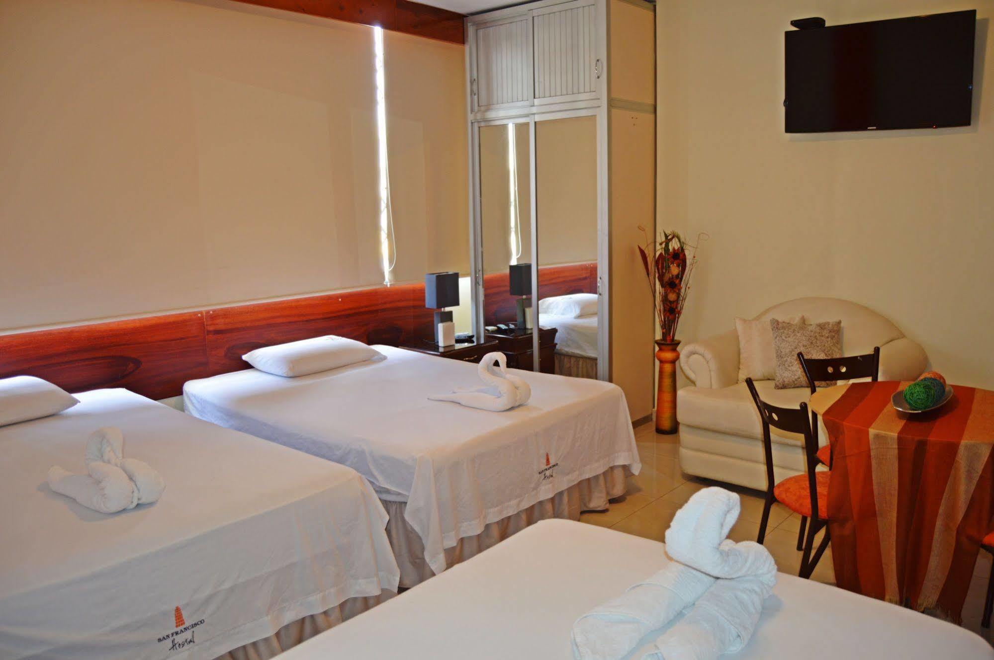 San Francisco Apart Hotel Гуаякиль Экстерьер фото